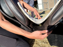 Load image into Gallery viewer, SaddleCast